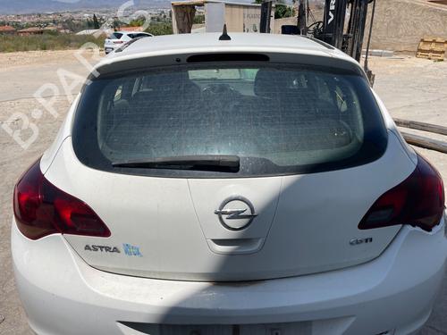 Used Tailgate OPEL ASTRA J (P10) [2009-2016]  26334592
