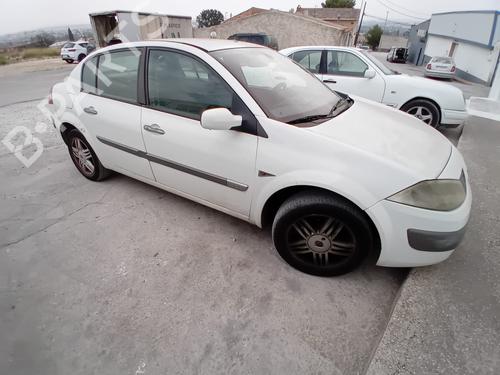 Fuse box RENAULT MEGANE II Saloon (LM0/1_)  | BP18908412E1 