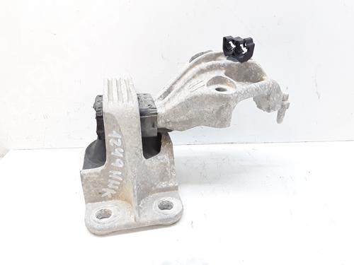 Used Engine mount RENAULT MEGANE III Hatchback (BZ0/1_, B3_) 1.5 dCi (106 hp) 13403198