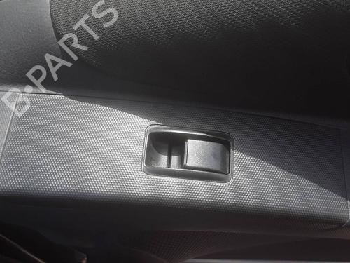 Used Right front window switch TOYOTA COROLLA Verso (ZER_, ZZE12_, R1_) 1.8 (ZNR11_, ZNR11R) (129 hp) 15268666