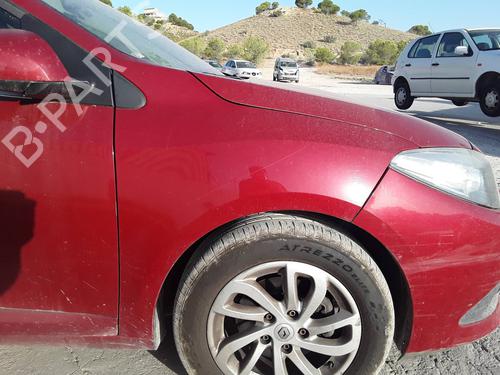 right-front-fenders-renault-fluence-l3_-2010-36650314 main image