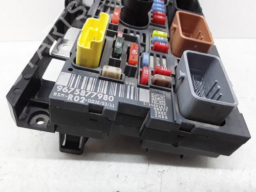 Fuse box CITROËN C5 III (RD_) | BP30688137E1
