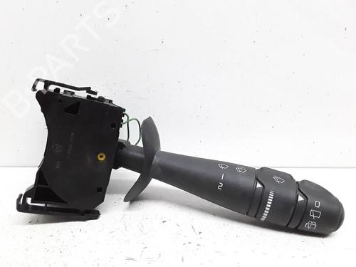 Used Steering column stalk RENAULT ESPACE IV (JK0/1_) 2.2 dCi (JK0H) (150 hp) 10745224