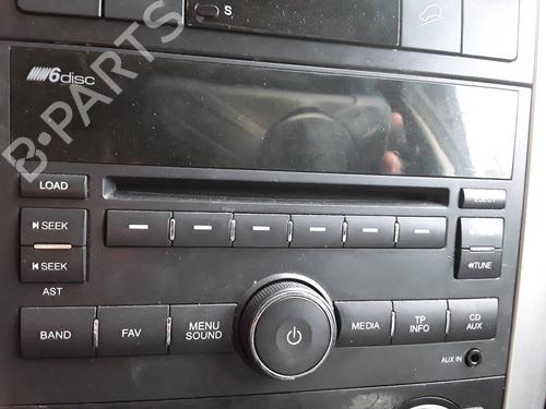 Used Radio CHEVROLET CAPTIVA (C100, C140) [2006-2025]  18681660