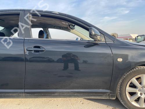 Used Right front door TOYOTA AVENSIS Saloon (_T25_) [2003-2009]  30442271