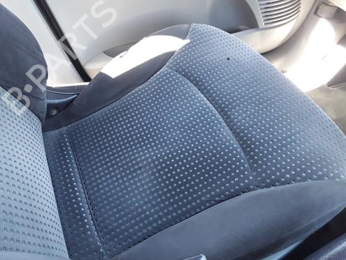 Left front seat MITSUBISHI GRANDIS (NA_W) 2.0 DI-D (NA8W) | BP12317368C15 