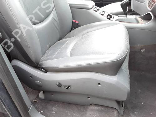 Used Right front seat MERCEDES-BENZ M-CLASS (W163) ML 320 (163.154) (218 hp) 8222617