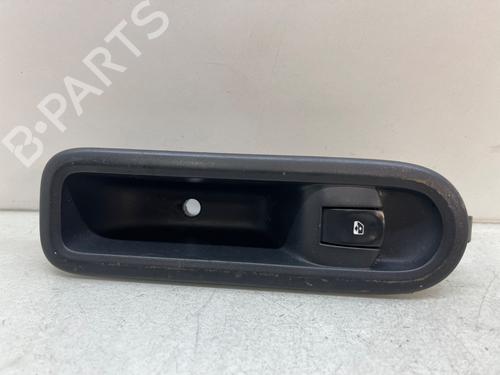 Used Right front window switch RENAULT CLIO III (BR0/1, CR0/1) 1.5 dCi (BR17, CR17) (86 hp) 26225058