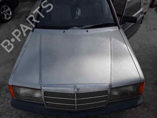 Używane Pokrywa przednia / Maska silnika MERCEDES-BENZ 190 (W201) E 2.3 (201.028) (136 hp) 32251013