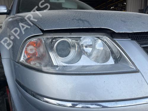 Right headlight VW PASSAT B5.5 (3B3) 2.8 4motion BP26645646C29