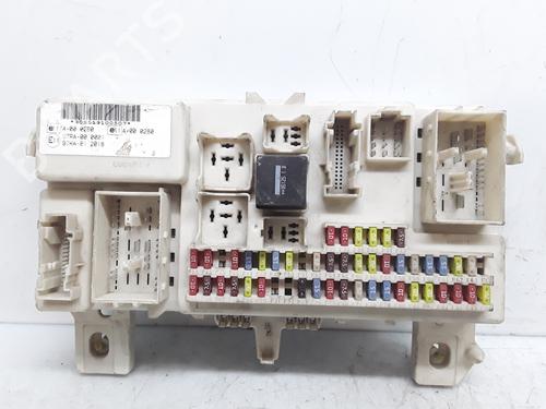 Zekeringkast FORD FOCUS II (DA_, HCP, DP) [2004-2013]  8372628