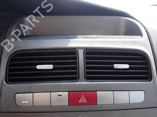 Used Warning switch FIAT LINEA (323_, 110_) 1.3 D Multijet (323AXB11, 323AXB1A) (90 hp) 17830022