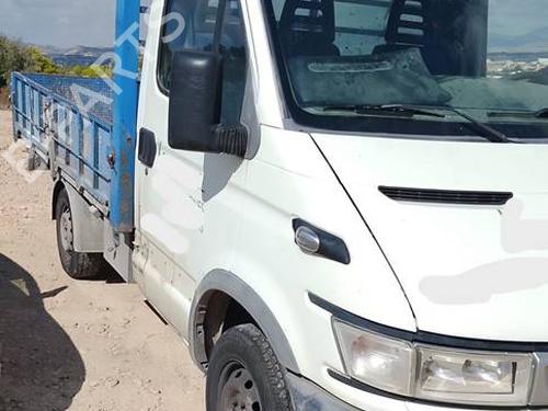 Left front indicator IVECO DAILY III Van 29 L 12 V (ALKA41A2, ALLA52A2, ALKA42A2) | BP40022926C32 - Image 5