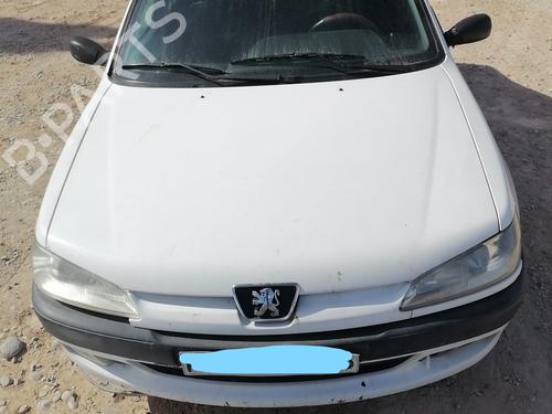 Left taillight PEUGEOT 306 (7B, N3, N5) 1.9 SLD | BP9532653C34 
