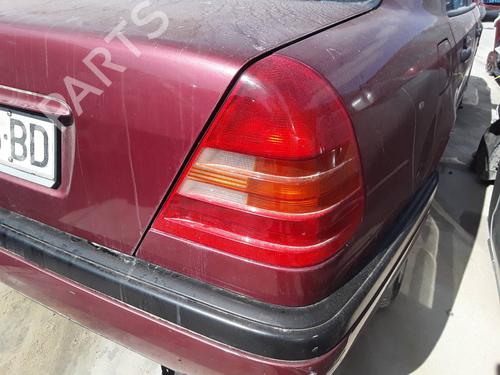 Used Right taillight MERCEDES-BENZ C-CLASS (W202) C 180 (202.018) (122 hp) 18130339