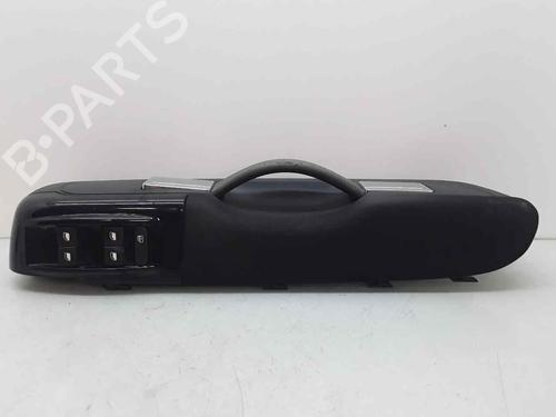 Used Left front window switch Left front window switch CITROËN C3 III (SX) [2016-2026] 34040490 34040490