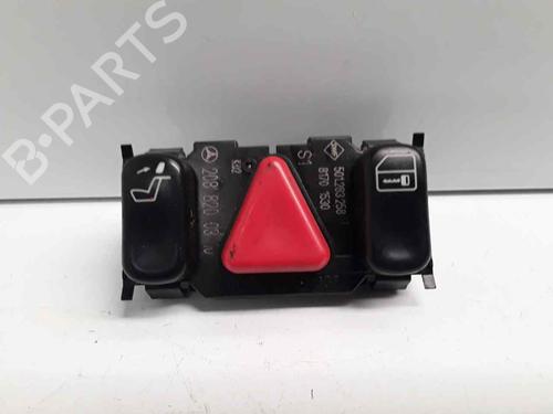 Used Knee airbag MERCEDES-BENZ CLK Convertible (A208) CLK 230 Kompressor (208.447) (193 hp) 30925884