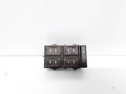 Used Left front window switch FORD MONDEO III (B5Y) [2000-2007]  7542399