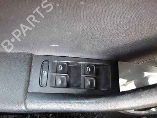 Used Left front window switch SKODA RAPID (NH3, NK3, NK6) 1.6 TDI (105 hp) 9741827