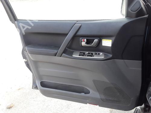 Forreste venstre beklædning MITSUBISHI PAJERO III (V7_W, V6_W) 3.2 Di-D (V68W, V78W) (165 hp) 22410539