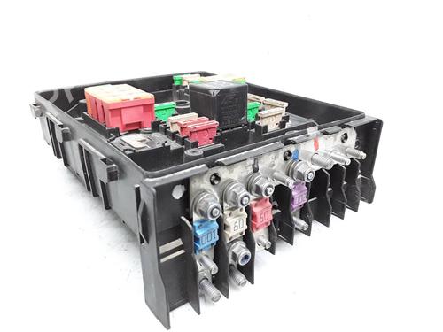 Fuse box VW TOURAN (1T1, 1T2)  | BP8240330E1 