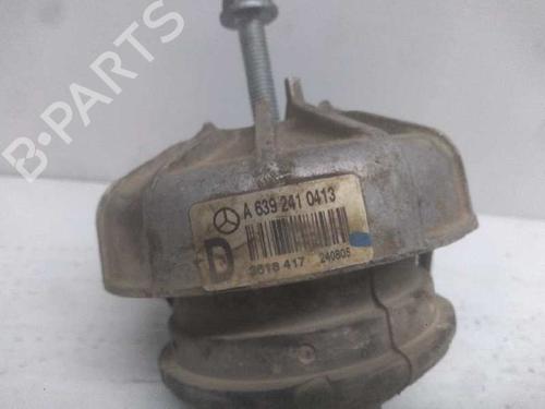 Used Engine mount MERCEDES-BENZ VIANO (W639) [2003-2025]  10260926