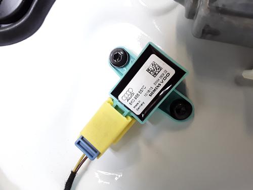 Used Electronic sensor AUDI Q5 (8RB) 2.0 TDI quattro (170 hp) 10235204