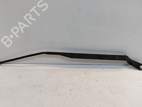 Used Front windshield wiper arm Front windshield wiper arm 37015116 37015116