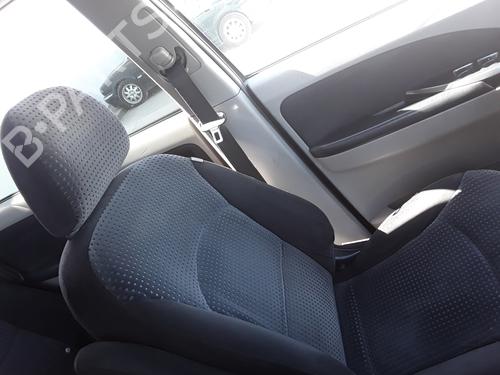 Left front seat MITSUBISHI GRANDIS (NA_W) 2.0 DI-D (NA8W) | BP12317368C15 