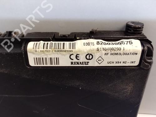 Fuse box RENAULT MEGANE II Saloon (LM0/1_) | BP37524803E1 - Image 2