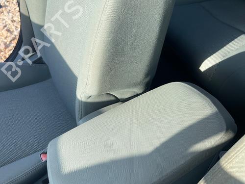 Armrest / Center console CHRYSLER SEBRING (JS) 2.0 CRD BP27236111I20