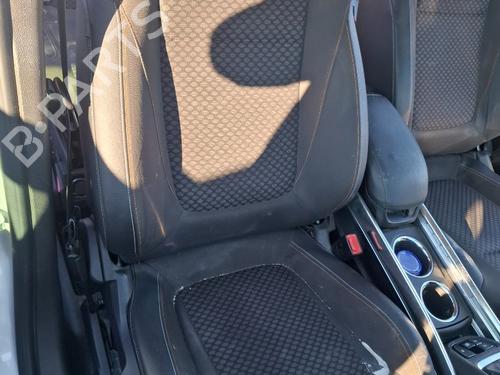 Used Right front seat OPEL ZAFIRA TOURER C (P12) [2011-2026]  31373523