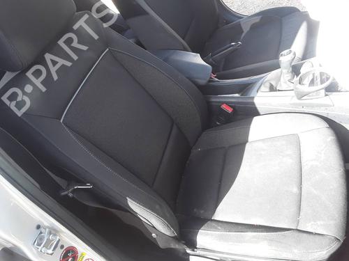 Sæde højre fortil BMW 1 (E87) 118 d (143 hp) 32175271