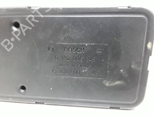 Used Comfort control module MERCEDES-BENZ C-CLASS (W202) C 250 D (202.125) (113 hp) 11057786