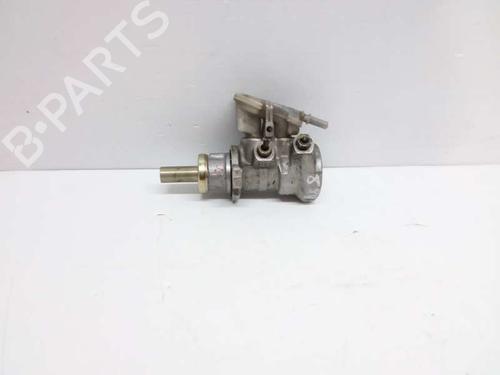 Used Brake master cylinder FORD FOCUS I (DAW, DBW) 1.8 TDCi (100 hp) 8213047
