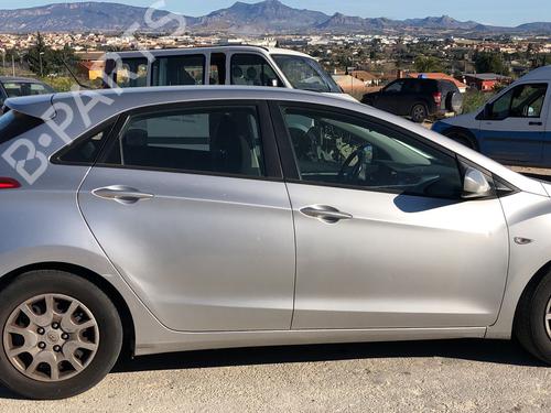 Forra trás esquerda HYUNDAI i30 (GD) | BP32328773C60