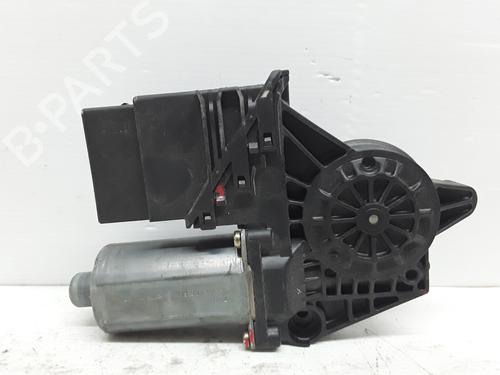 Used Right rear window motor VW GOLF IV (1J1) [1997-2008]  7472964