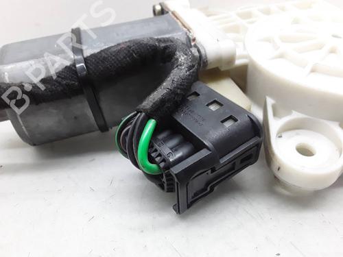 Rudehejsemotor forskærm højre MERCEDES-BENZ E-CLASS (W211) E 270 CDI (211.016) | BP30441184E20