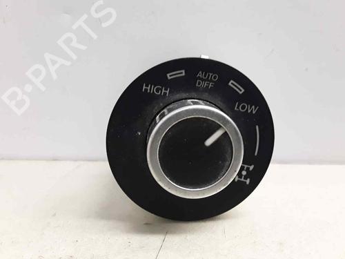 Used Headlight switch VW TOUAREG (7LA, 7L6, 7L7) 2.5 R5 TDI (174 hp) 18137583