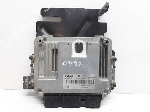 Used Engine control unit (ECU) RENAULT SCÉNIC II (JM0/1_) [2003-2010]  9113318