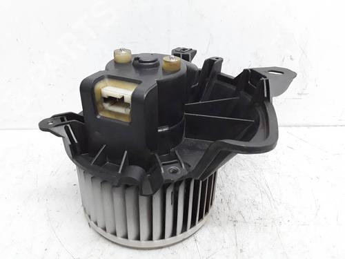 Varmeblæser FIAT PUNTO EVO (199_) 1.3 D Multijet (199AXC1A, 199BXC1A, 199AXT1A, 199BXT1A) (75 hp) 14142951