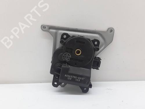 Used Fuel door actuator Fuel door actuator TOYOTA AVENSIS (_T25_) 2.2 D-4D (ADT251_, ADT251R) (150 hp) 33412265 33412265