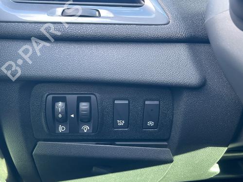 Used Switch RENAULT MEGANE III Hatchback (BZ0/1_, B3_) 1.2 TCe (BZ2B, BZ11) (116 hp) 31116684