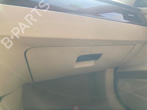 Handskerum BMW 3 (E90) 320 i (150 hp) 27441737