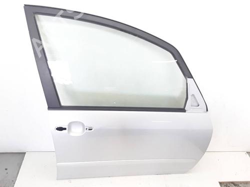 Right front door TOYOTA COROLLA Verso (ZER_, ZZE12_, R1_) 2.0 D-4D (CUR10_, CUR10R) | BP9809846C3 