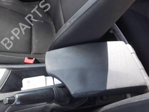 Used Armrest / Center console BMW 1 (E87) 118 d (143 hp) 32175270
