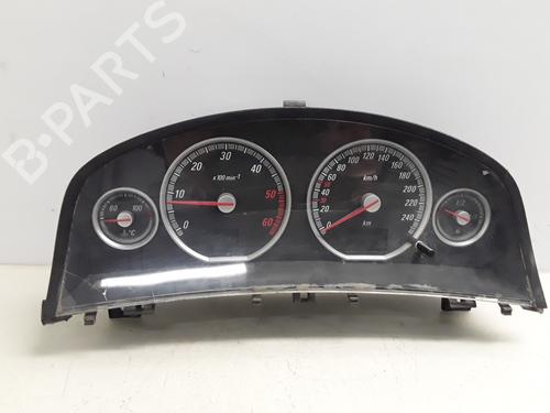 Used Instrument cluster OPEL VECTRA C (Z02) 1.9 CDTI (F69) (150 hp) 17762046