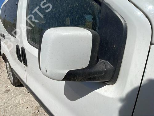 Retrovisor derecho Retrovisor derecho 38674931 38674931