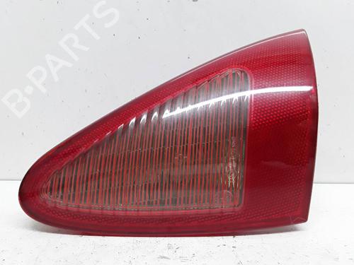 Højre baglygte bagklap ALFA ROMEO 147 (937_) 1.6 16V T.SPARK ECO (937.AXA1A, 937.BXA1A) (105 hp) 10515592