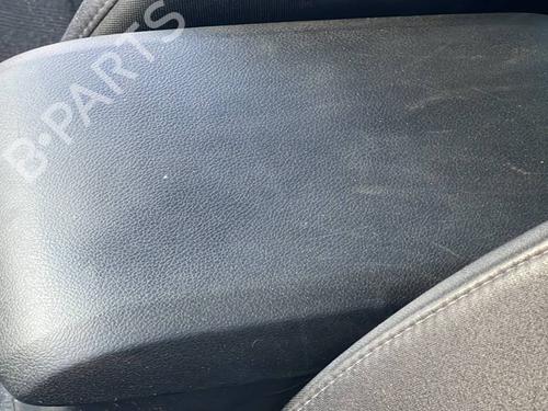 Used Armrest / Center console Armrest / Center console 39514074 39514074